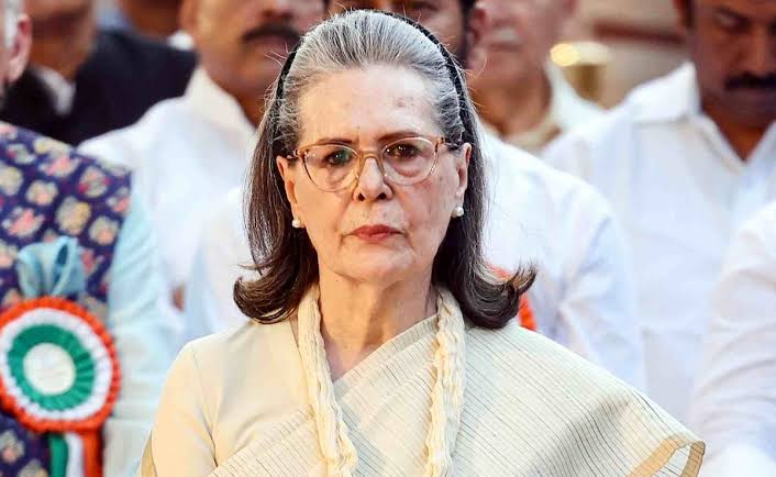 'सोनिया गांधी की हालत फिलहाल स्थिर है, डॉक्टर उनके स्वास्थ्य पर कड़ी निगरानी रख रहे हैं': सर गंगा राम अस्पताल
